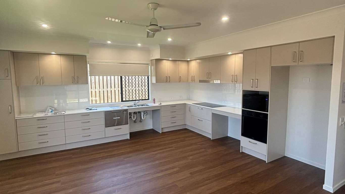 Modern HPS Home in Gleneagle — Home image 2