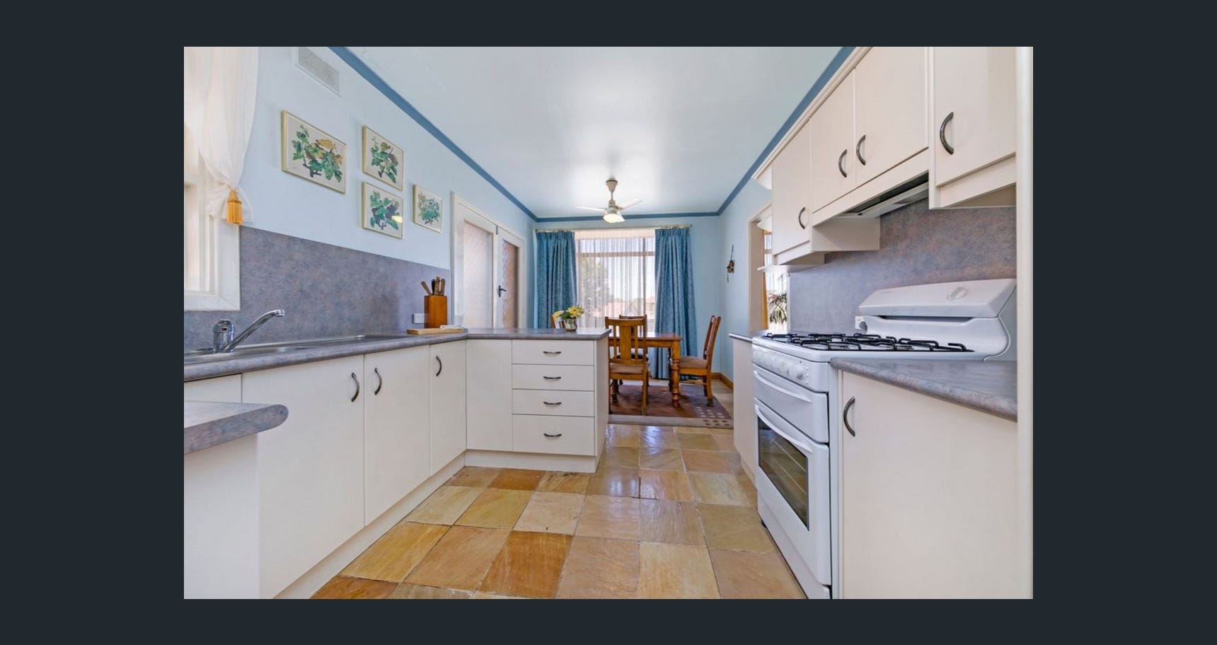 24 Kym Ave