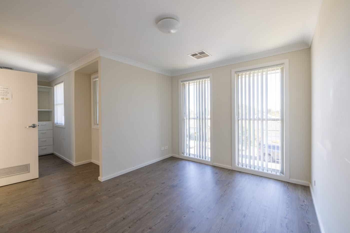 Spacious comfortable shared home for women in Ropes Crossing — Home image 8