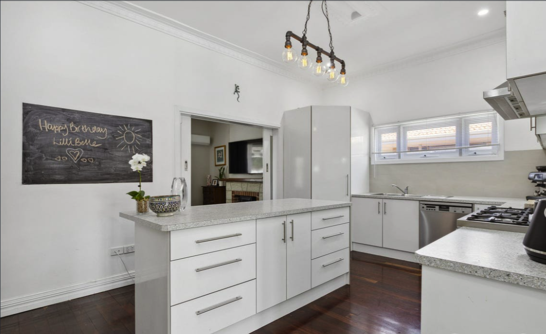 4 Bedroom Home In a Quiet Community - SIL, ILO, STA, MTA available — Home image 5