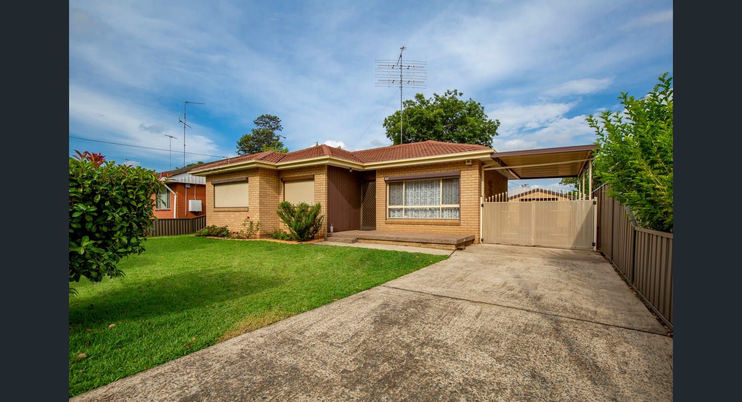 Life-Enhancing Space: A spacious, quite house in Emu Plains — Home image 9
