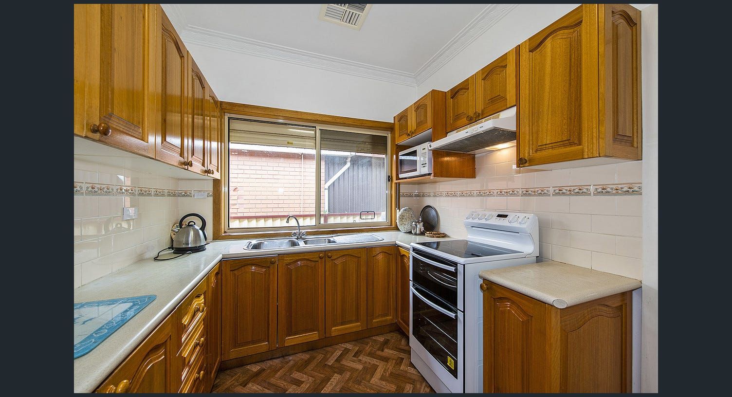 Life-Enhancing Space: A spacious, quite house in Emu Plains — Home image 13