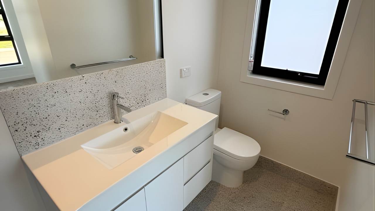 Huonville — Home image 10