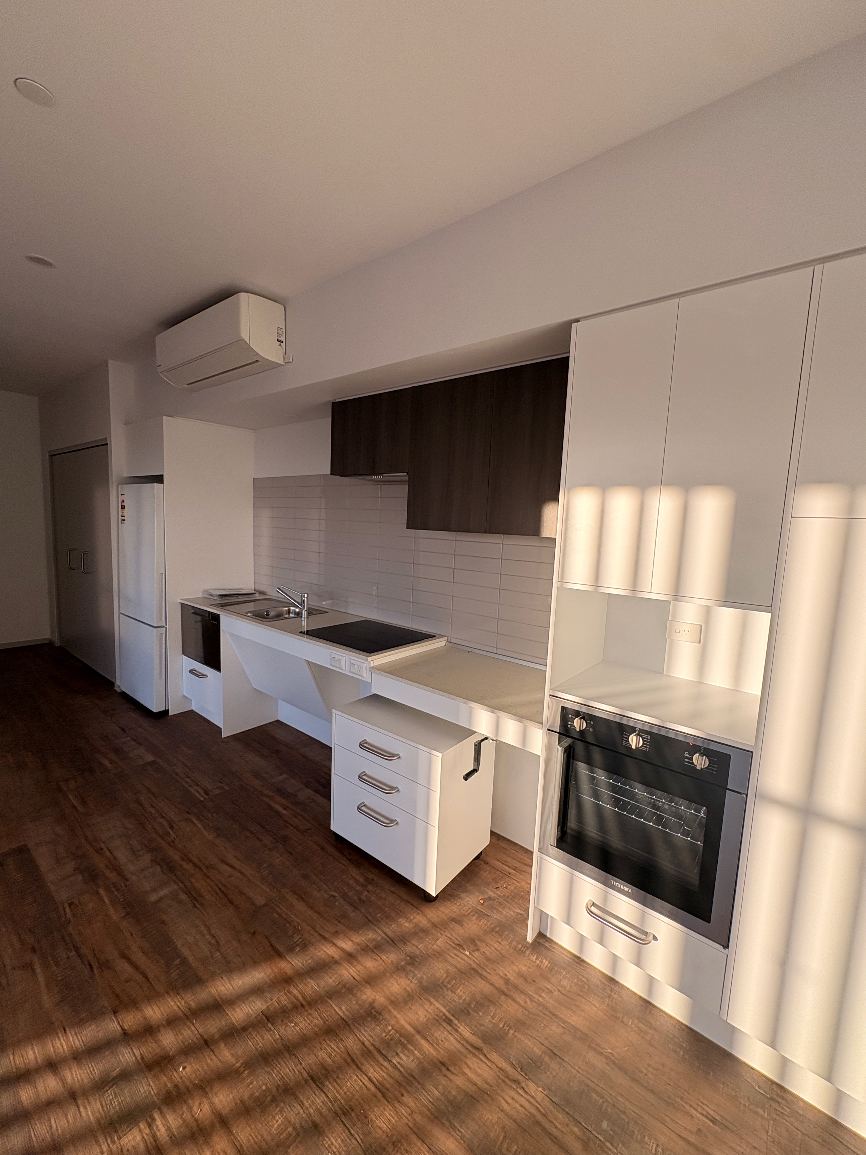 Cream of the Crop: HPS Apartments — Cleveland, QLD! — Home image 9