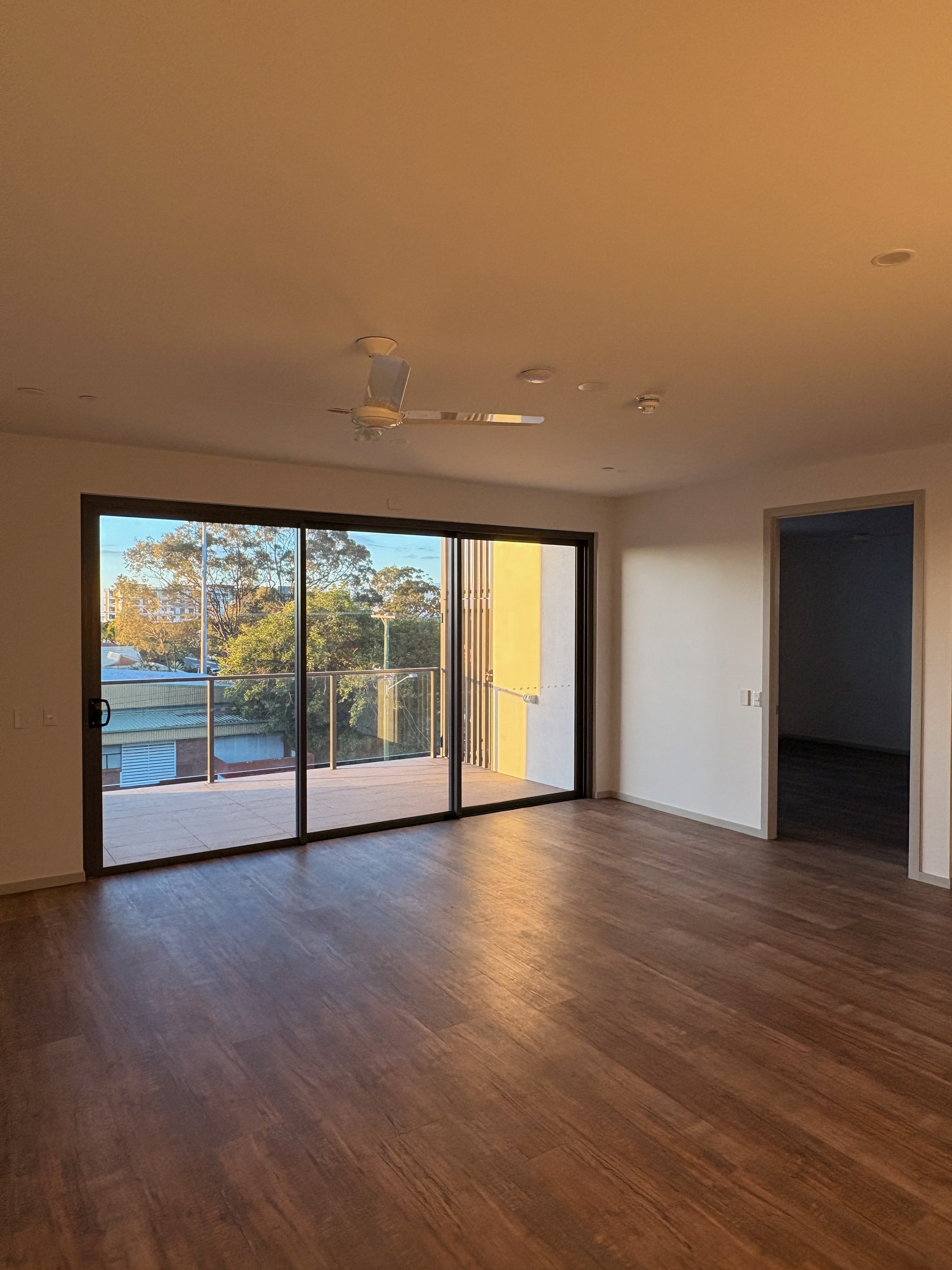 Cream of the Crop: HPS Apartments — Cleveland, QLD! — Home image 11