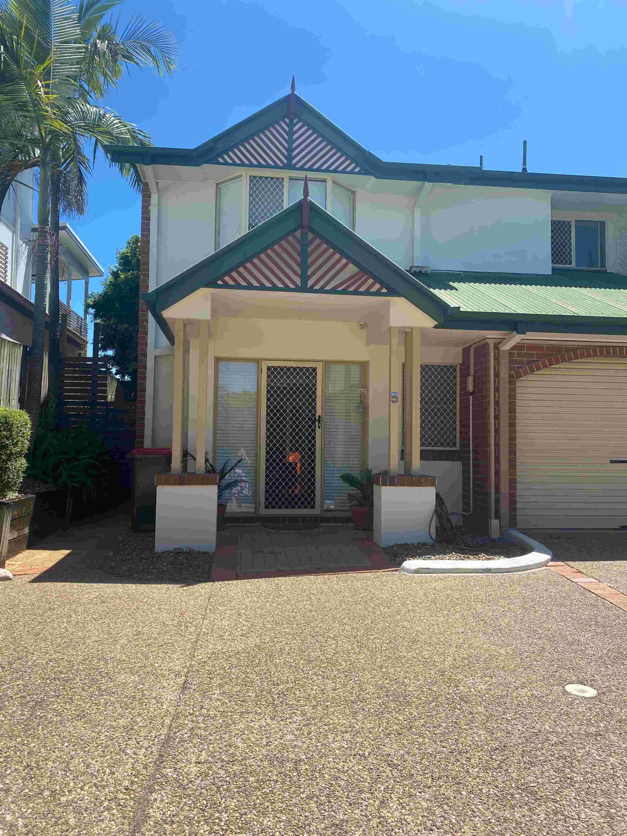 Fantastic 2 bedroom townhouse in prime location — Home image 5