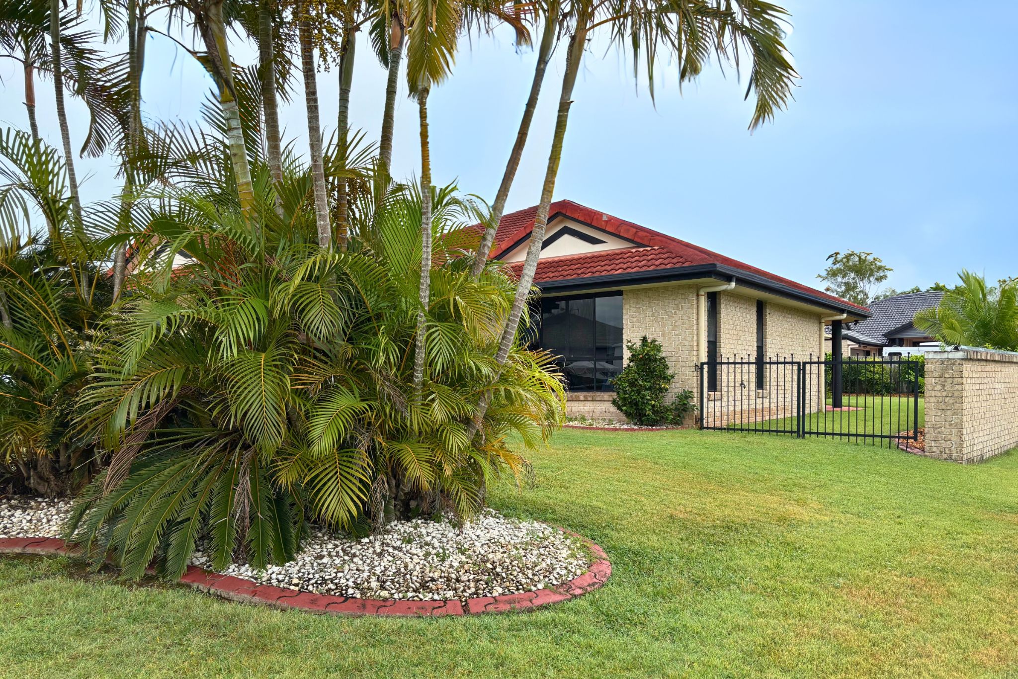 Pelican Waters Sunshine Coast | SIL Vacancy — Home image 8