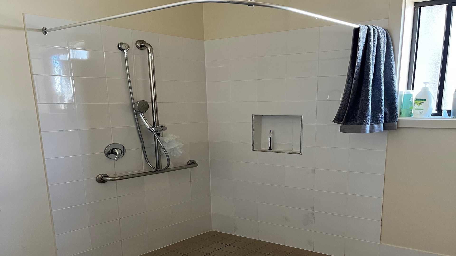 Evanston - 1 Bedroom - Shared home - Improved Livability — Home image 3