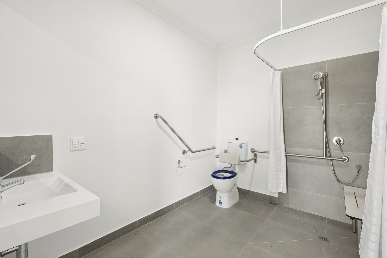 Vetrano Avenue, Alfredton VIC 3350 — Home image 5