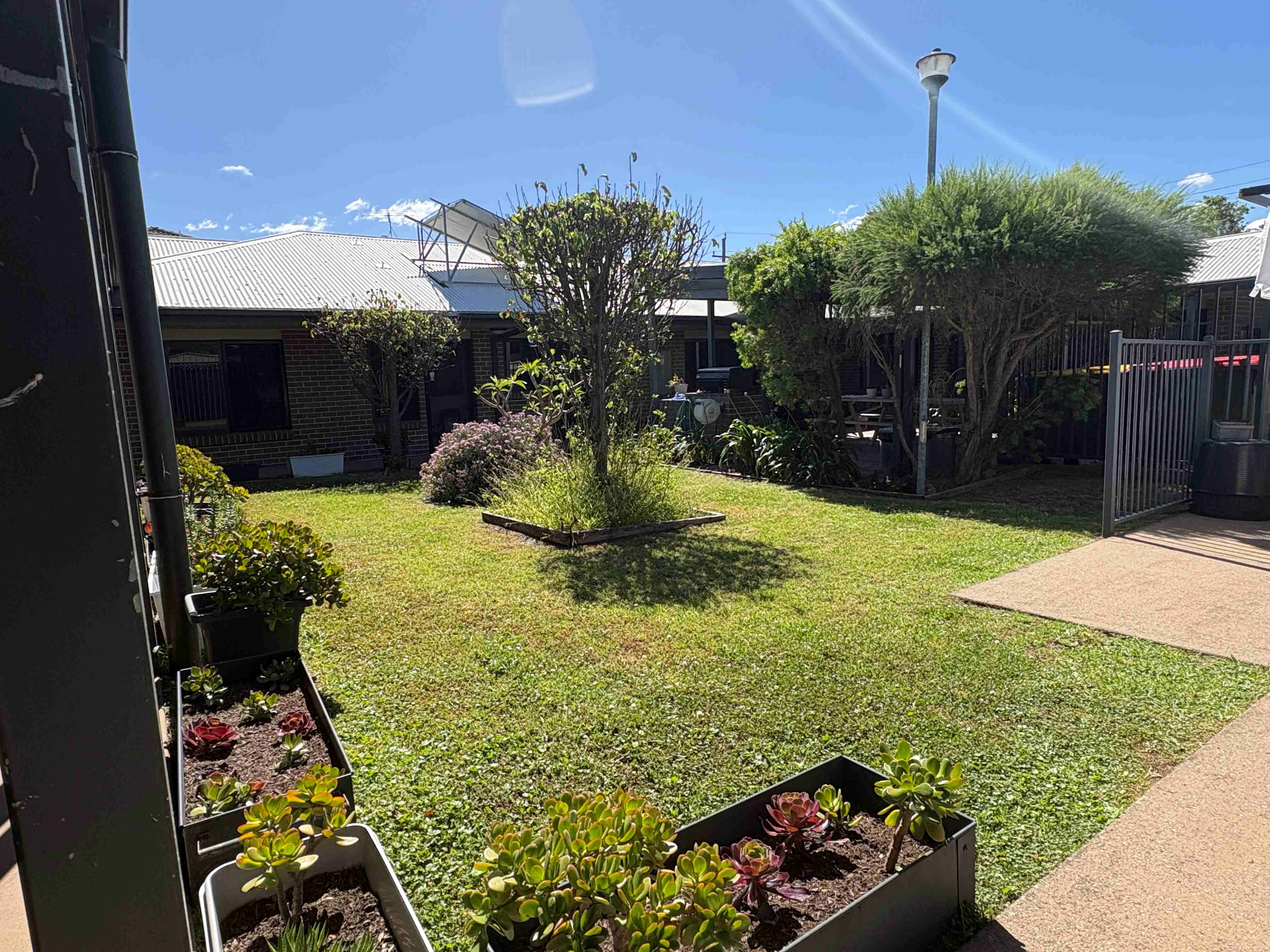 Self-contained villa in perfect location only minutes’ drive to Charlestown — Home image 5