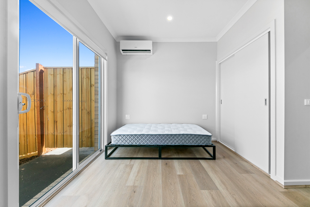 Two Completely Separate Robust Homes Under One Title — Home image 4