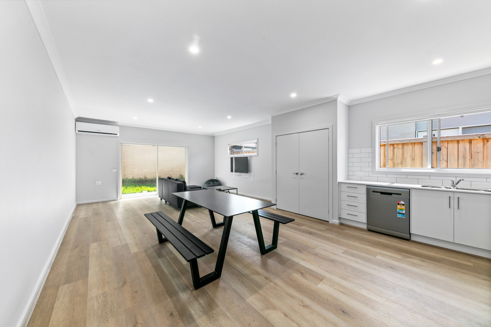 Two Completely Separate Robust Homes Under One Title — Home image 8