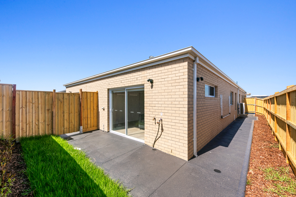 Two Completely Separate Robust Homes Under One Title — Home image 26