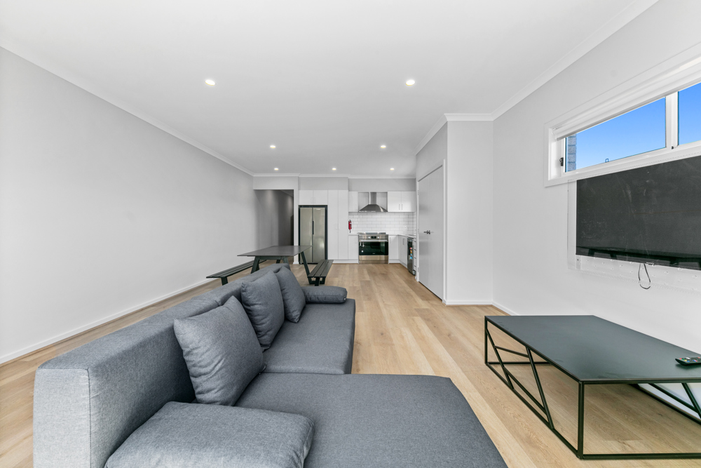 Two Completely Separate Robust Homes Under One Title — Home image 27