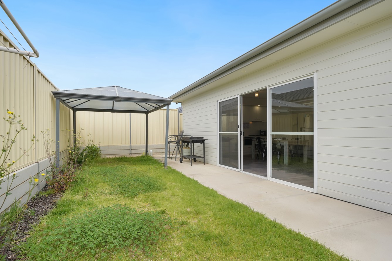 Fabulous Platinum SDA Home in Christie Downs — Home image 10