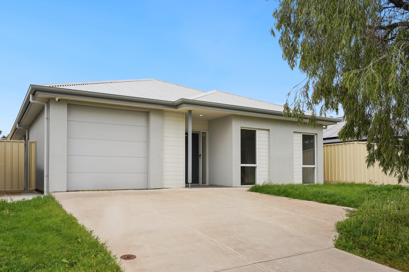 Fabulous Platinum SDA Home in Christie Downs — Home image 3