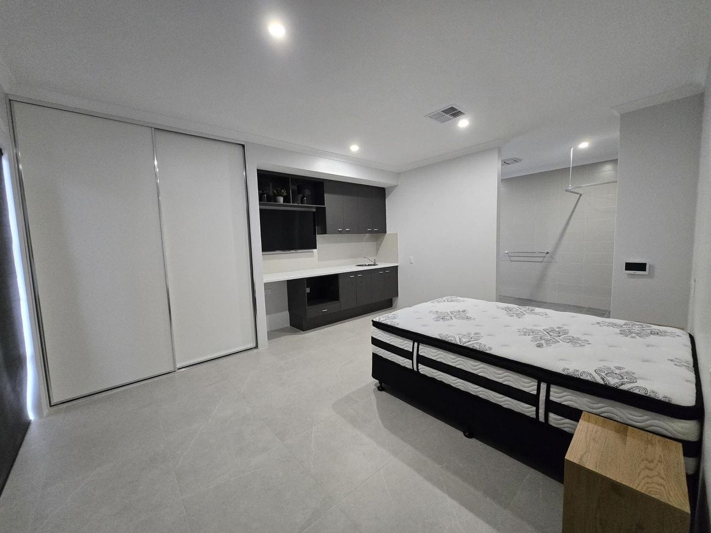 Fully Furnished SDA Accomodation With Hospital Bed - HILBERT — Home image 9