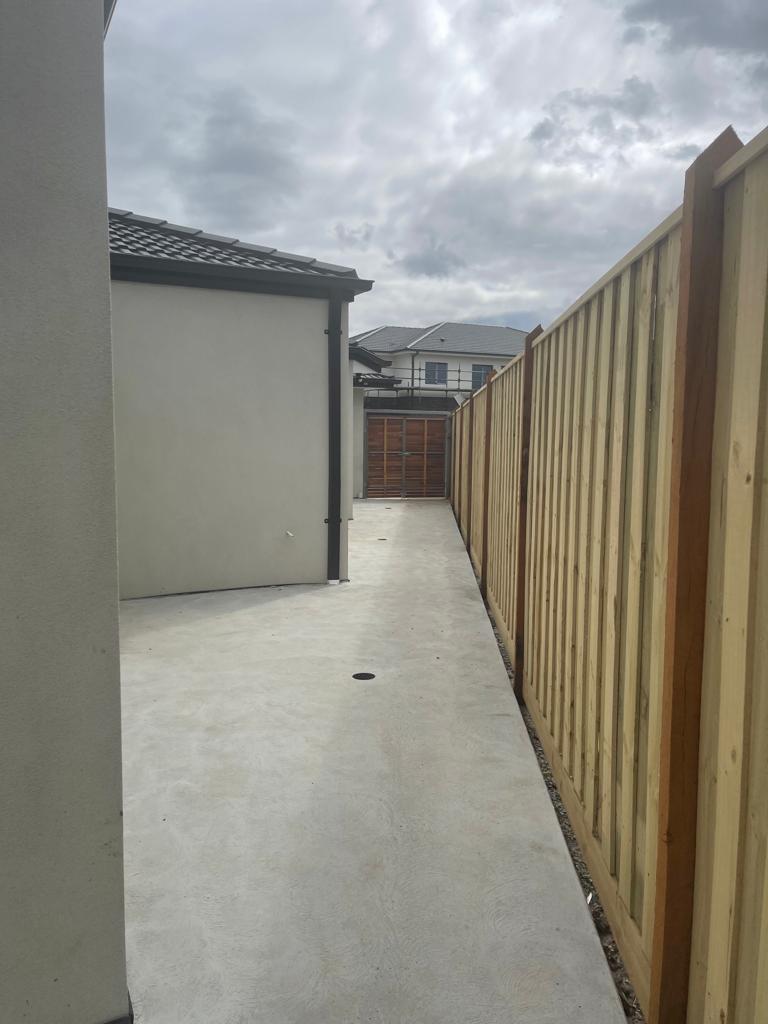 Clyde North, VIC — Home image 14
