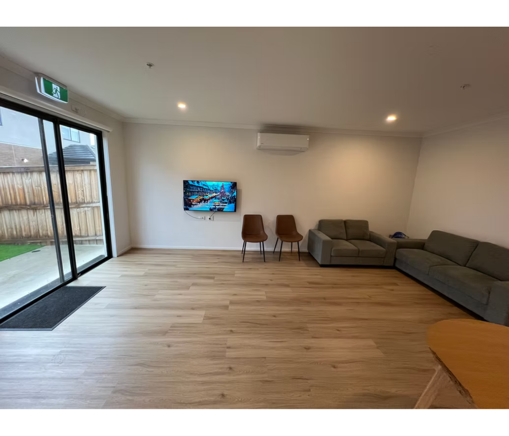 Clyde North, VIC — Home image 3