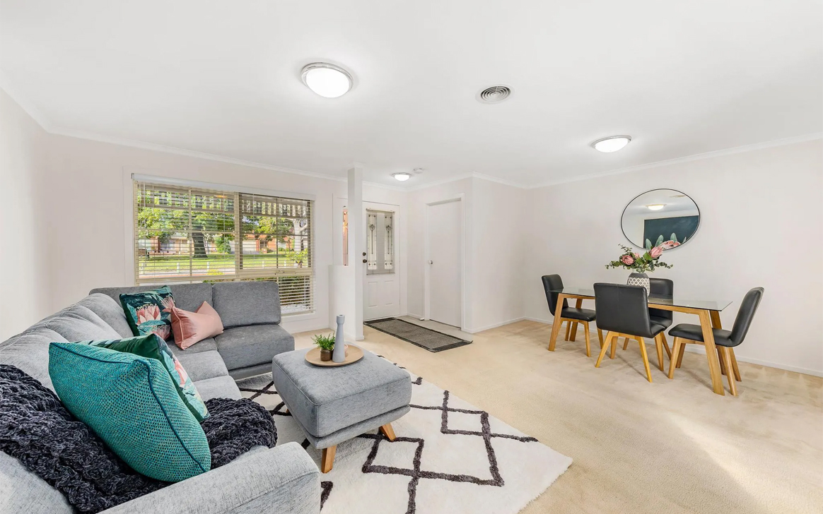 Beautiful Accessible SIL Home in Burwood — Home image 2