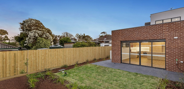 Carrum – Coastal 3 Bedroom Improved Livability House — Home image 2
