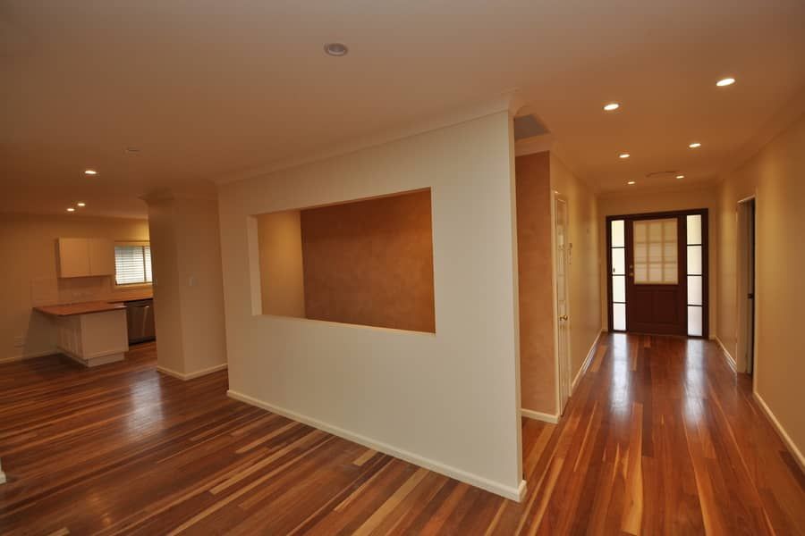 Superbly crafted, beautiful home in a quiet cul-de-sac in the most popular of locations. — Home image 9