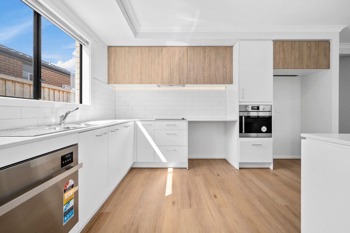 Modern 4-Bedroom HPS - Charlotte Street, New Norfolk — Home image 7