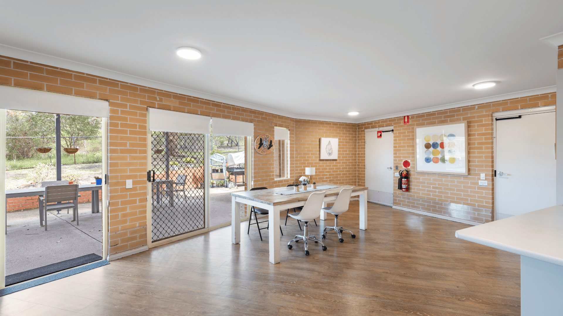 Beacon Hill – Self-contained unit within shared 6-bedroom home. — Home image 4