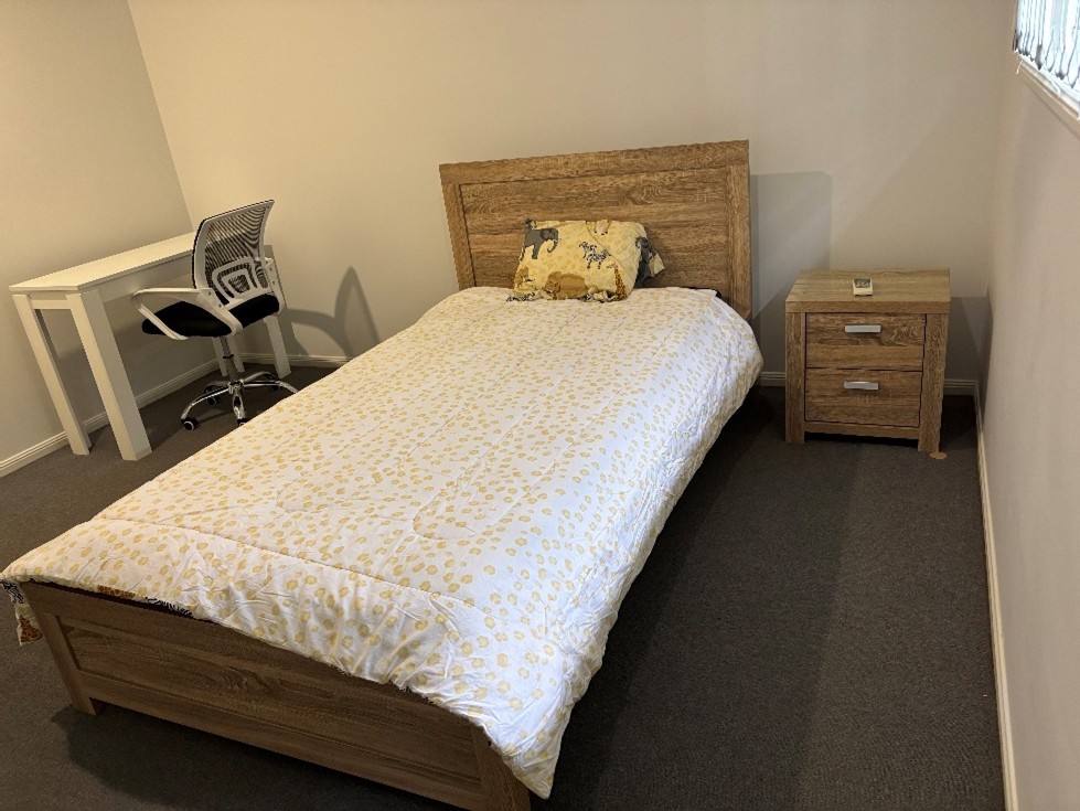 SIL Home - Mackay (Blacks Beach - Northern Beaches) 3 x vacancies — Home image 3