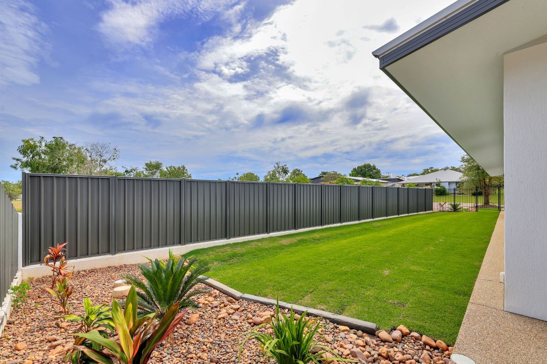 High Physical Support Side by Side Houses, Johnston — Home image 10