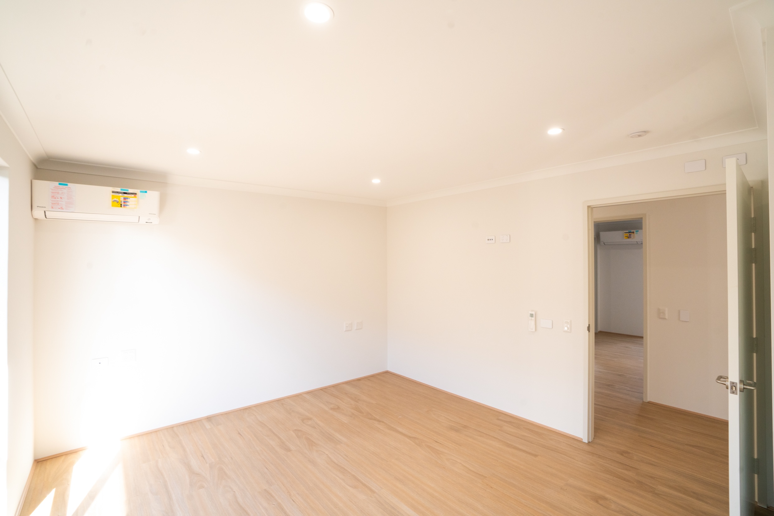 South of the river HPS Home in Baldivis with OOA Room — Home image 17