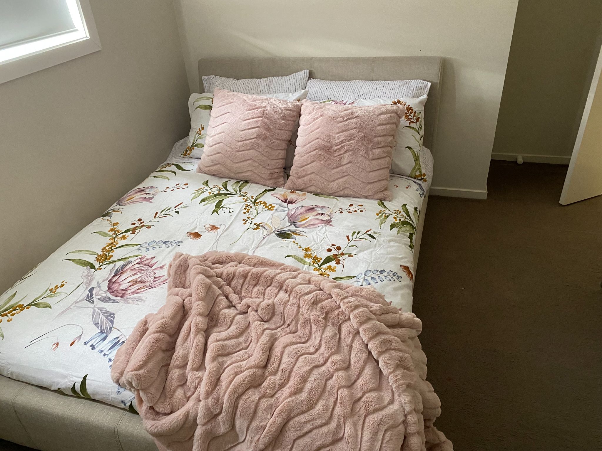 Beautiful home available - Denman Dr, Point Cook — Home image 3