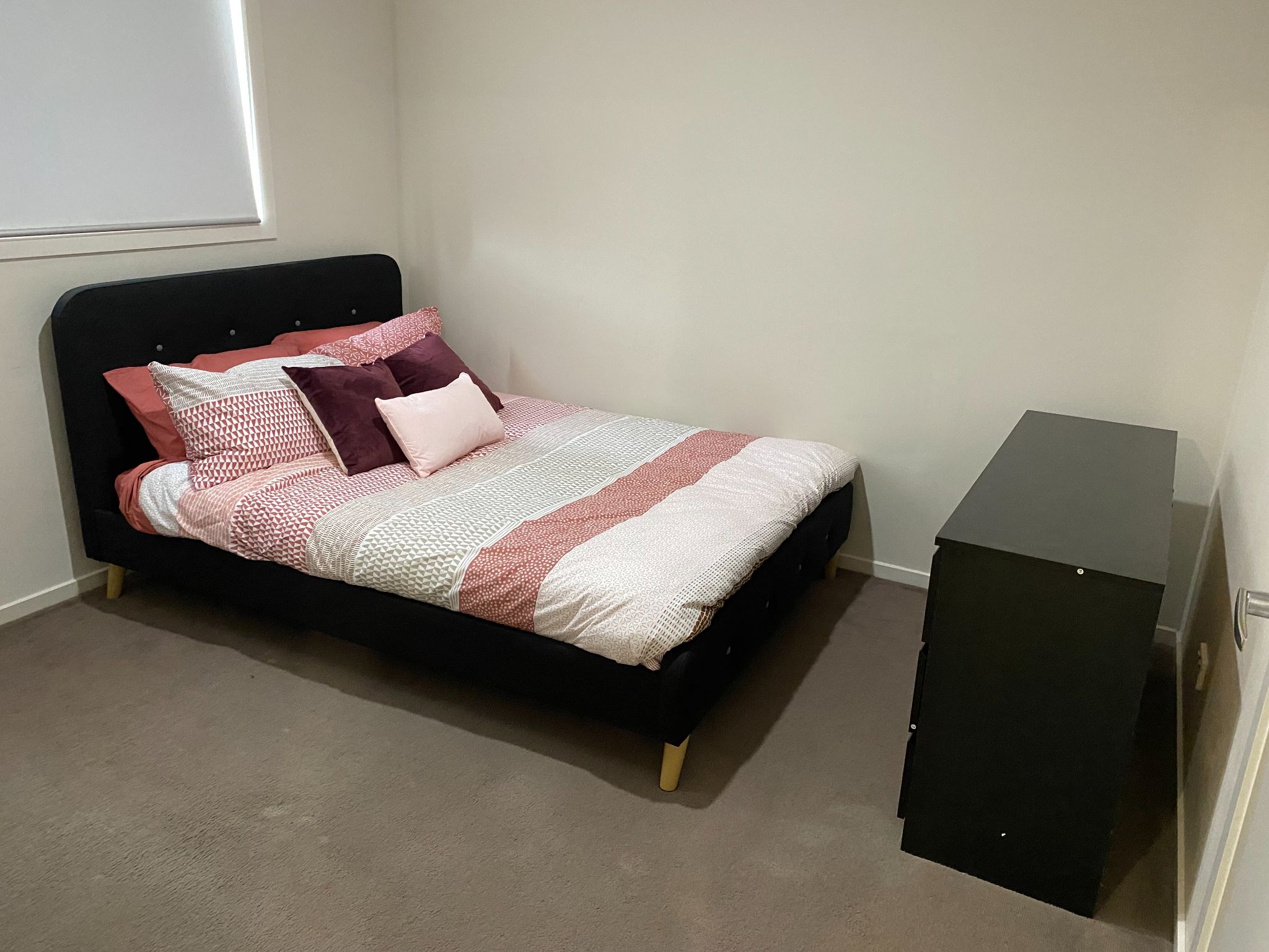 Beautiful home available - Denman Dr, Point Cook — Home image 5