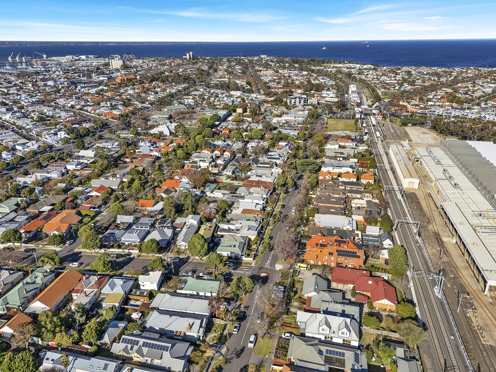 Beachside living in Williamstown — Home image 5
