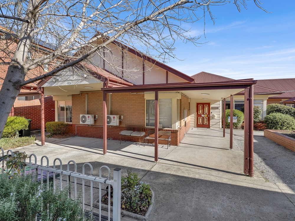 Beachside living in Williamstown — Home image 7