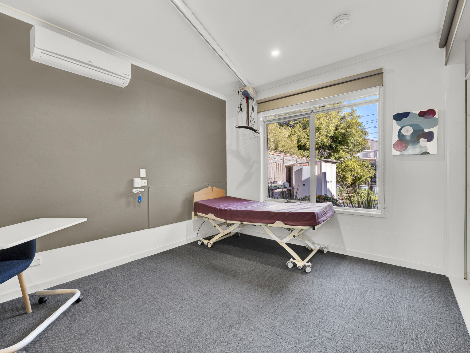 Beachside living in Williamstown — Home image 18