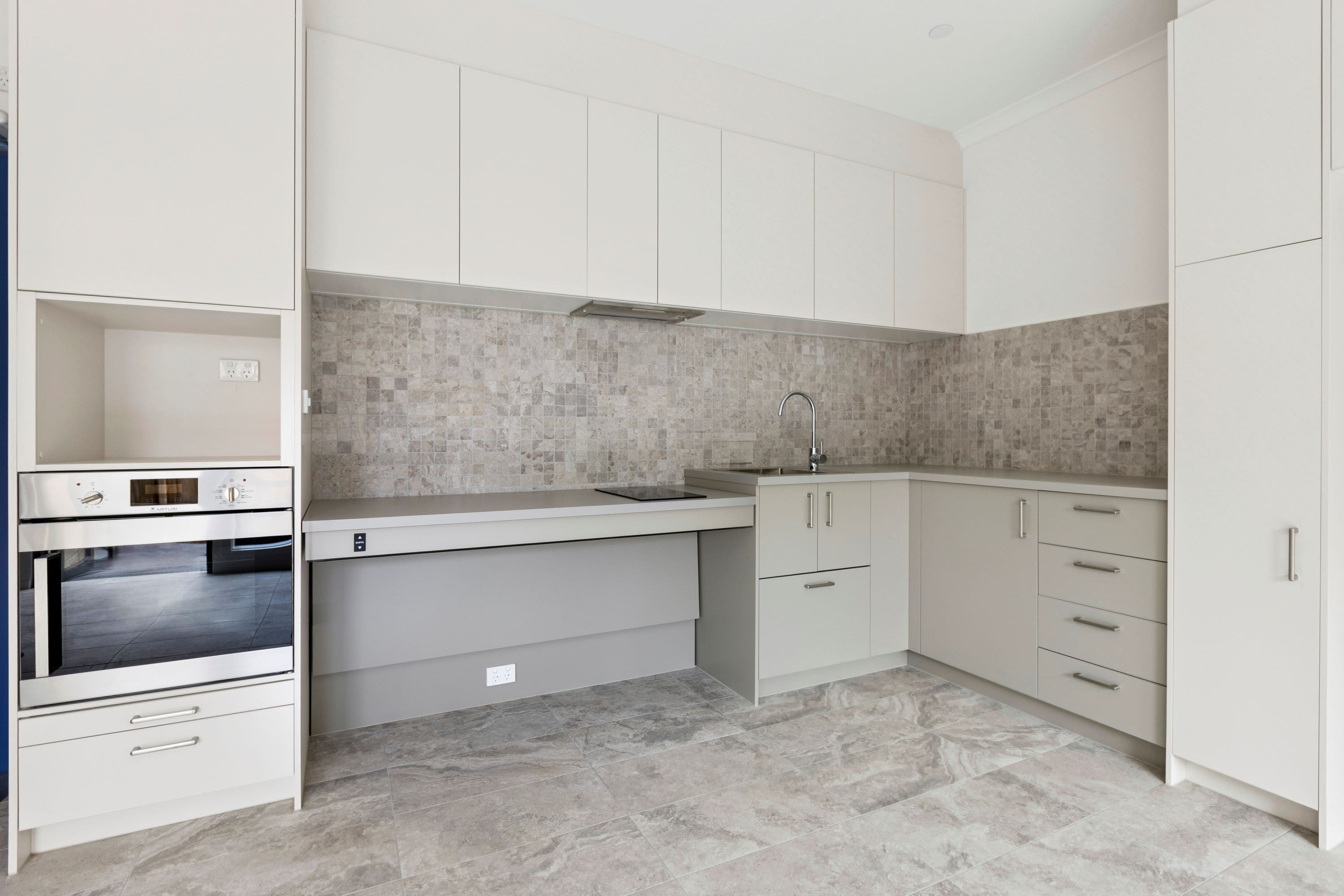 1 Bedroom Villas, Frankston — Home image 6