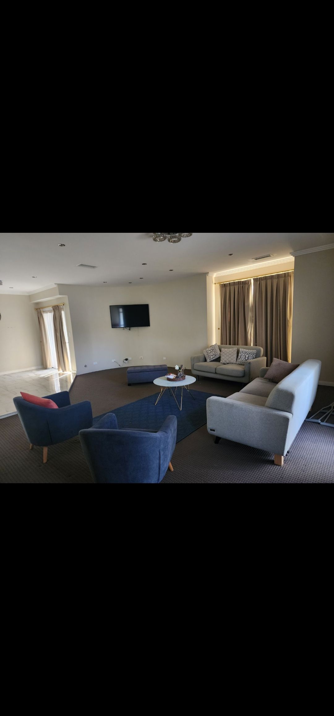 NDIS/ SIL Accomodation, Large room with a ensuite and a separate office connected to it. — Home image 2