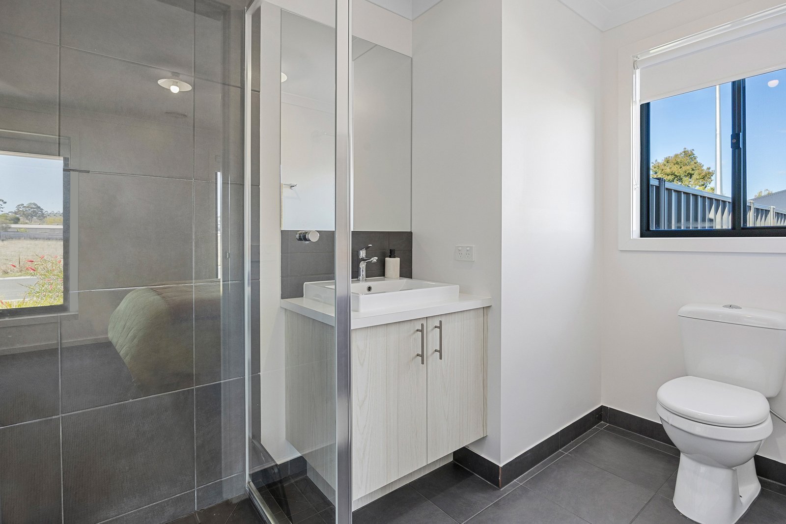 Lovely SIL Home in Strathfieldsaye, Bendigo — Home image 3
