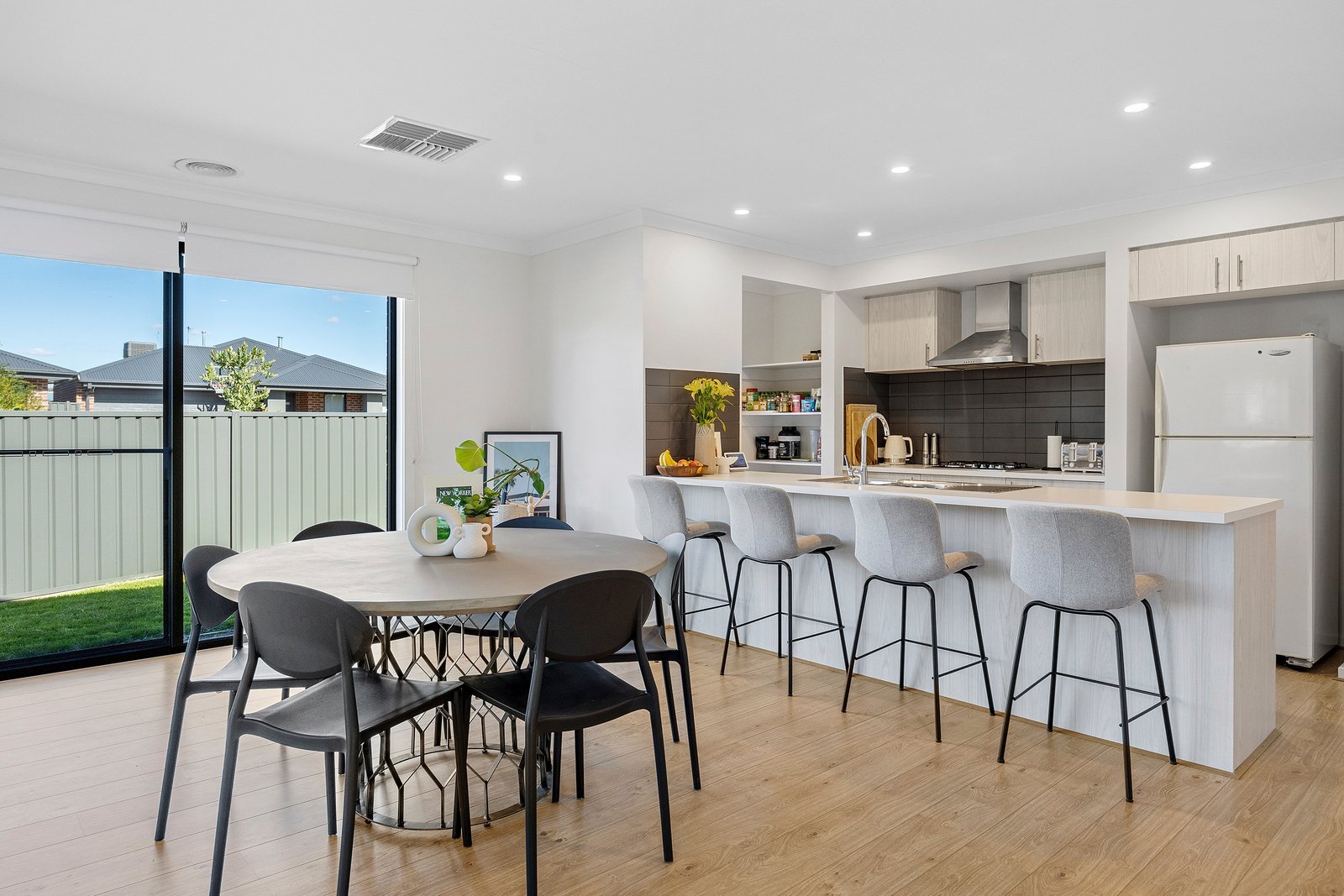Lovely SIL Home in Strathfieldsaye, Bendigo — Home image 4