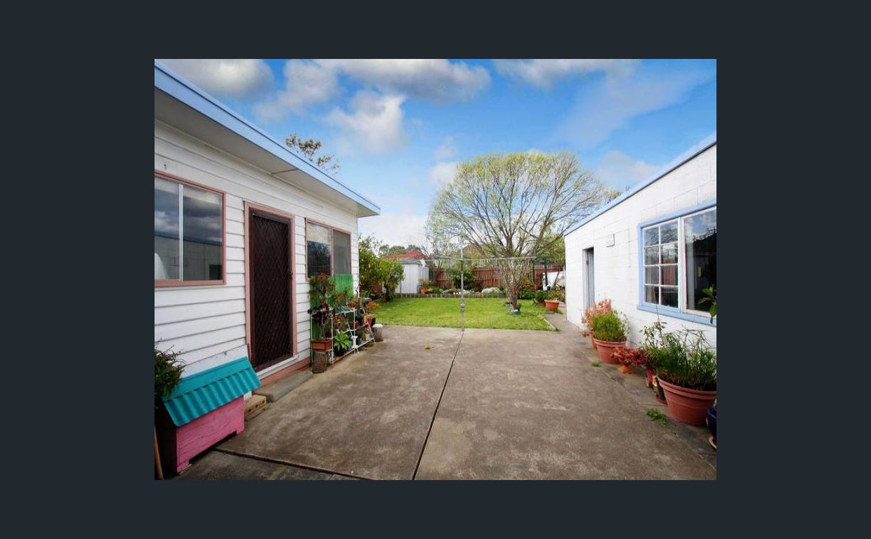 New SIL House in Kingsbury ( Really near Bundoora) — Home image 5