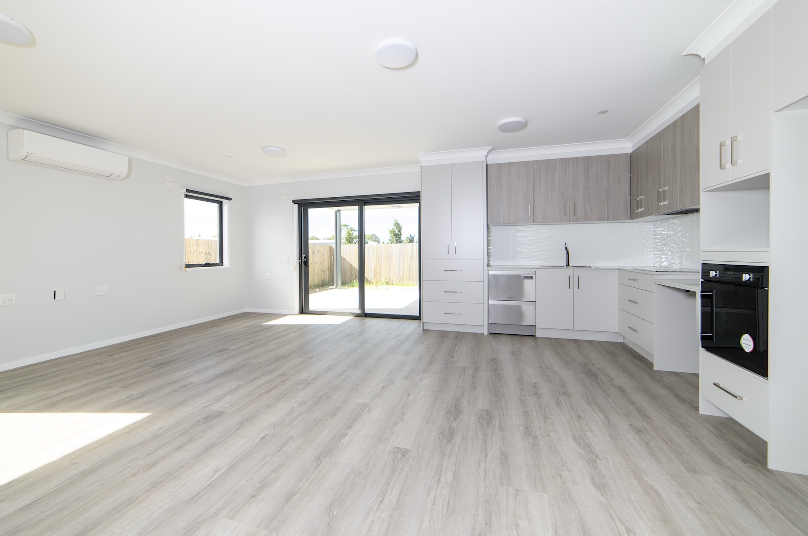 Charming, Calm & Coastal HPS Villa! — Home image 3