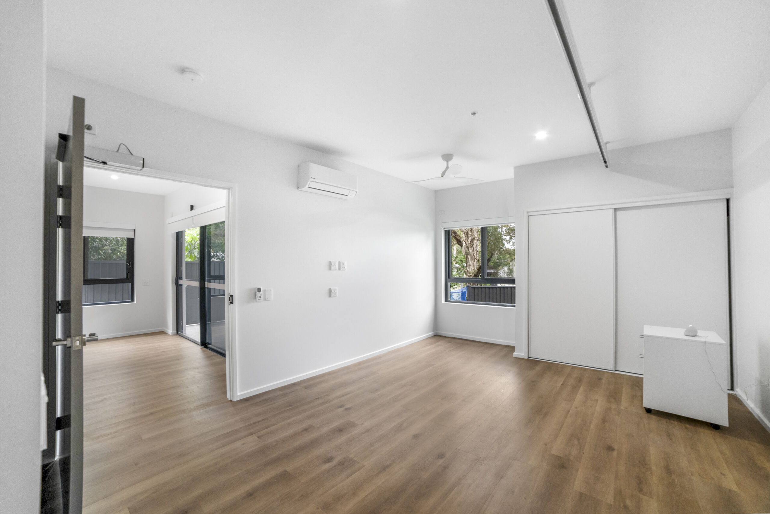 2 Bedroom Apartments, Springwood — Home image 9
