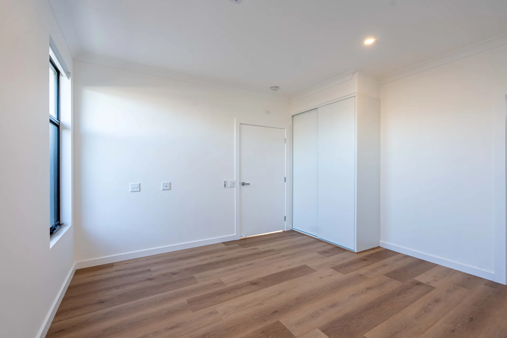 P 042 Willow — Home image 13