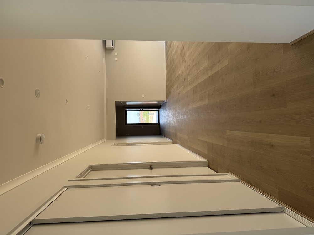 Robust SDA Two Independent Homes on One Title — Home image 2