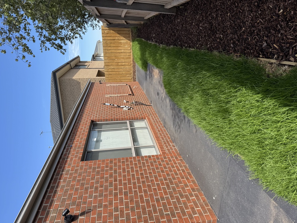 Robust SDA Two Independent Homes on One Title — Home image 28