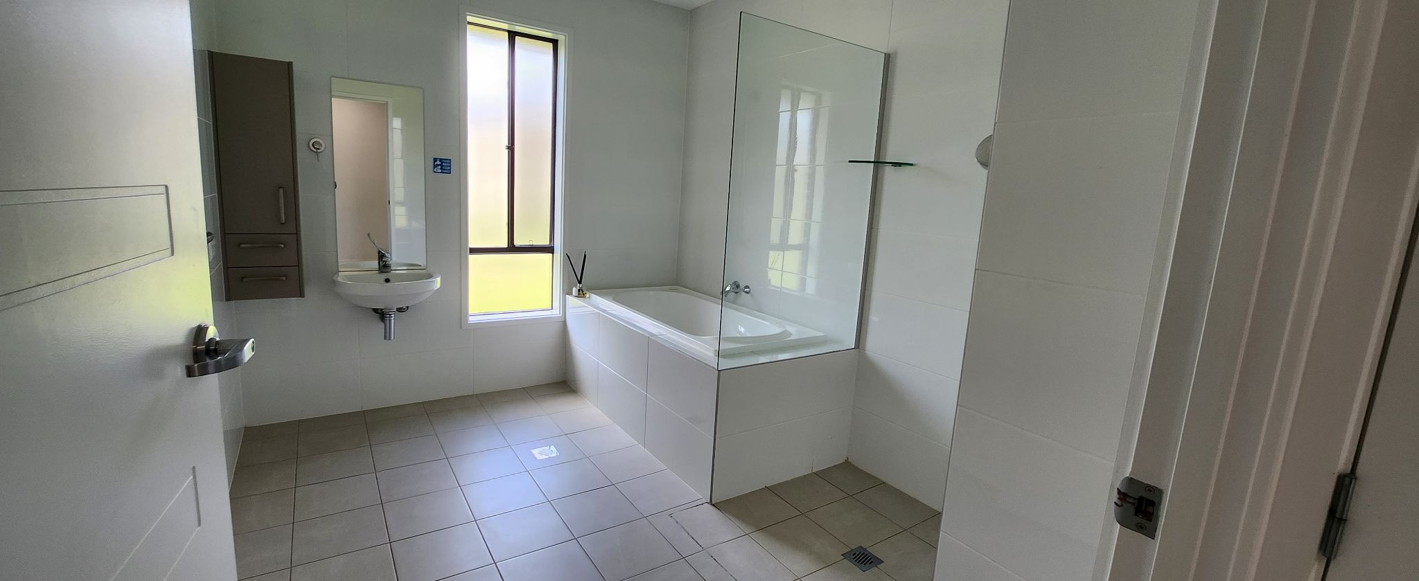 SDA House Aberglasslyn — Home image 8