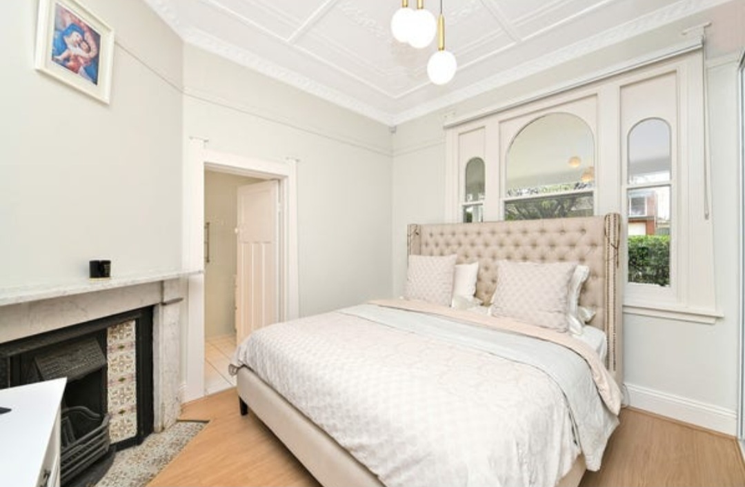 Spacious 4‑Bed Home in Concord — Home image 3