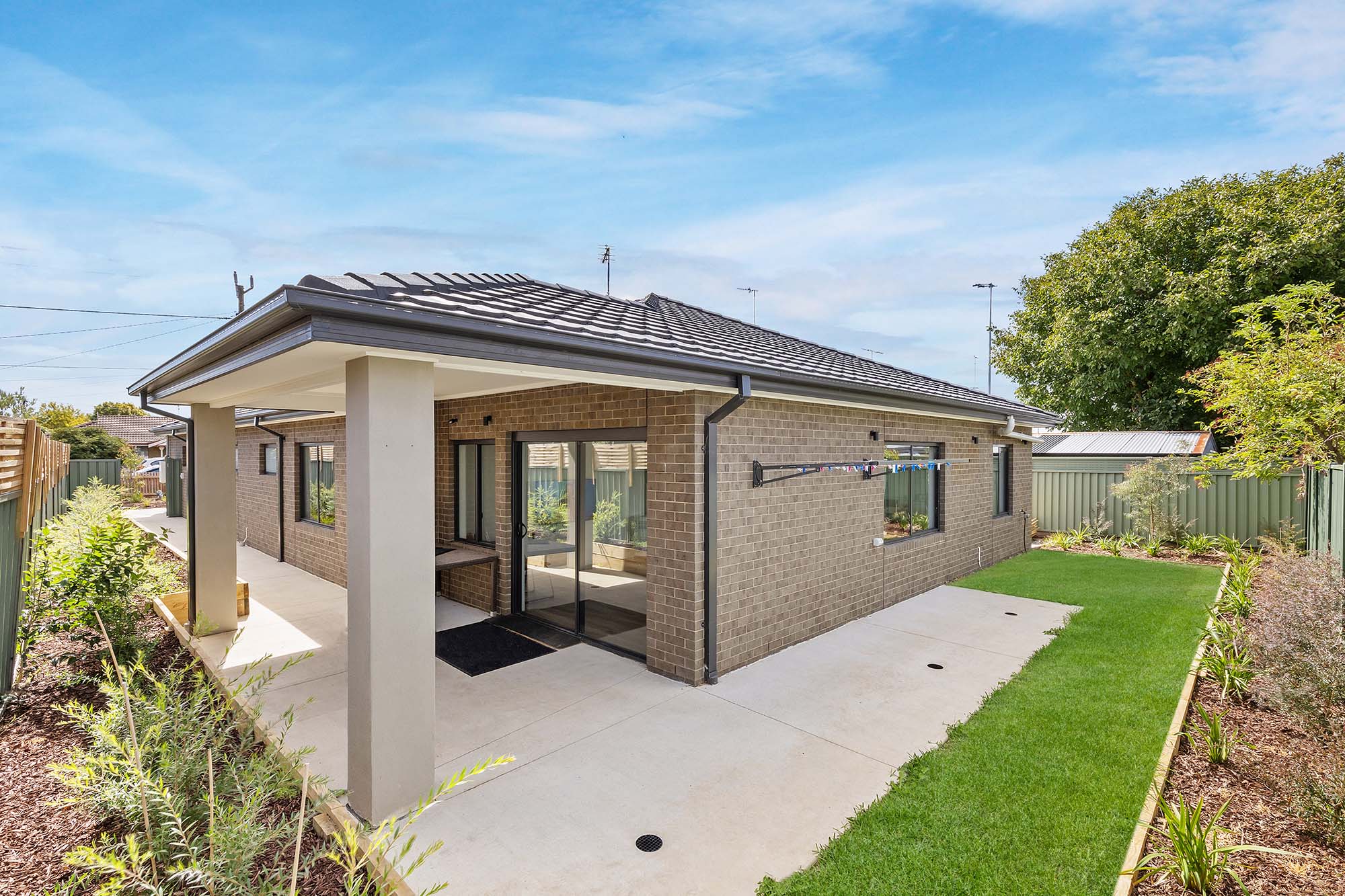 Modern 3 bedroom home with High Physical Support features available! — Home image 3