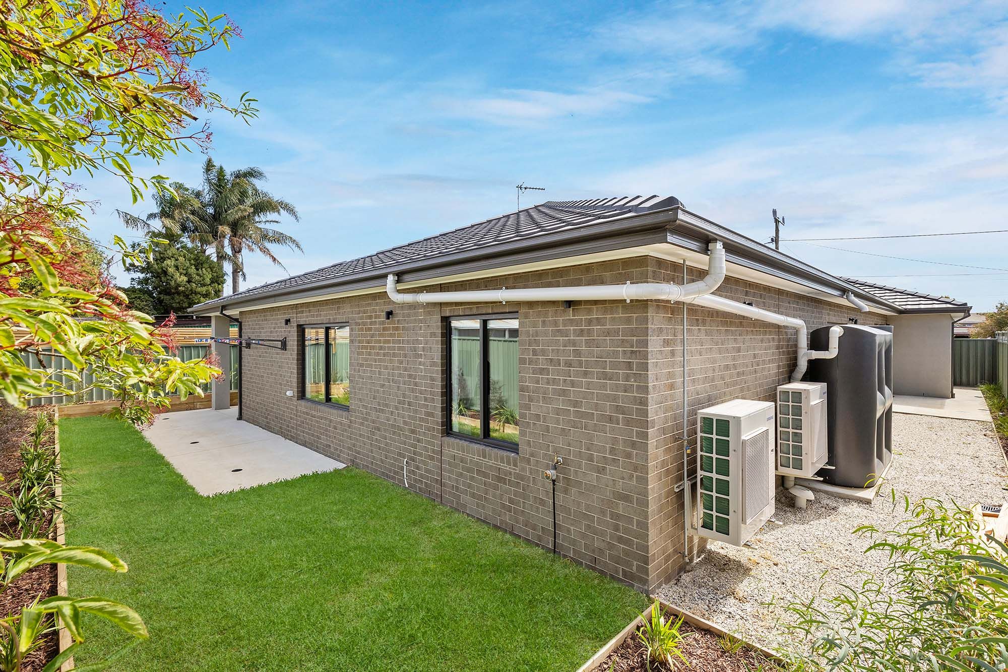 Modern 3 bedroom home with High Physical Support features available! — Home image 3